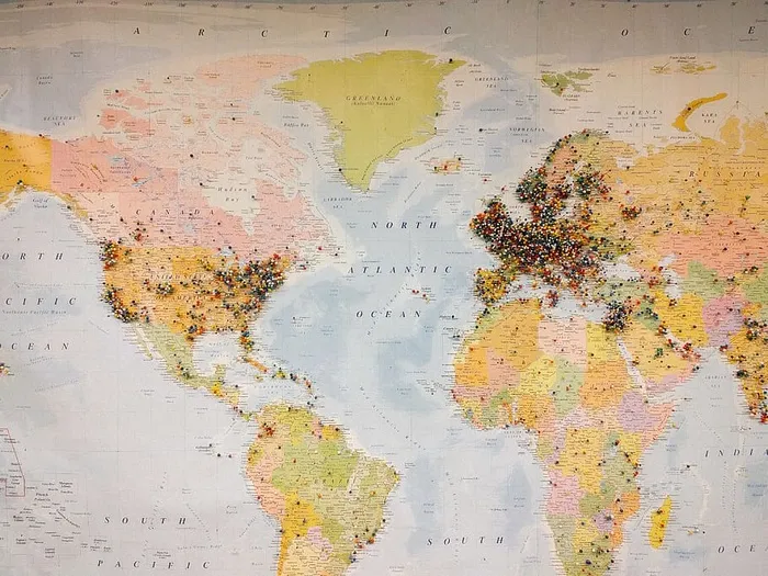 别针世界地图