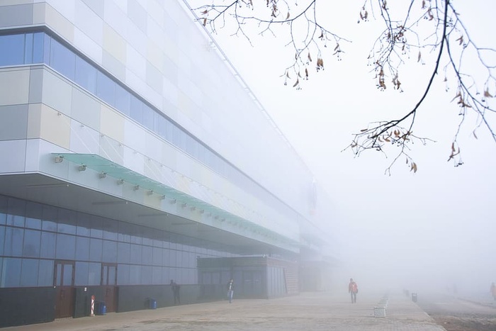 机场、雾、Ufa、增白剂、建筑、建筑外观、建筑结构、树木