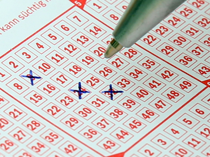 白色、红色、纸张、彩票、彩票、账单、利润、付款