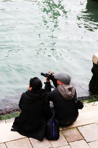 摄影，摄影师，相机，摄影，男人，帽子，水，真人