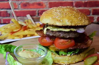 汉堡，汉堡包，烧烤，奶酪汉堡，面包卷，肉，快餐，牛肉