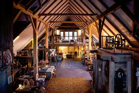 人，拍照，拍照，房子，室内，家，家具，木头