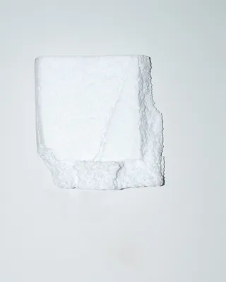 聚苯乙烯泡沫塑料，破碎，锯齿状，纹理，白色，摄影棚拍摄，室内，白色背景