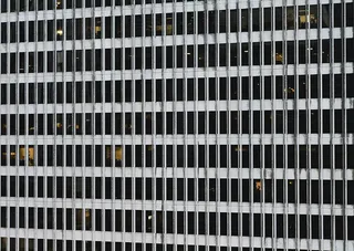 白色混凝土建筑、建筑、建筑、基础设施、立面、窗户、摩天大楼、全框架