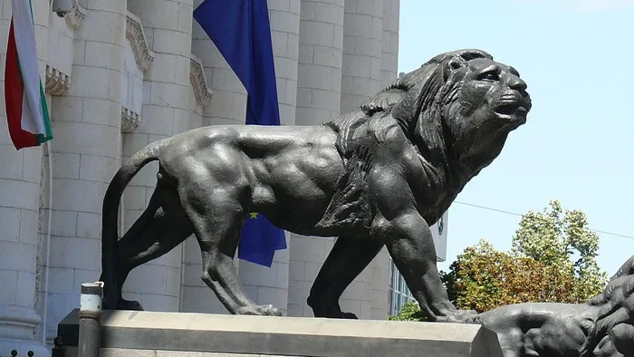 狮子，雕像，索非亚，索非亚法院，雕塑，艺术和工艺，哺乳动物，建筑