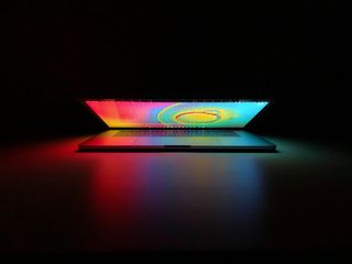 照明，室内，技术，无人，无线技术，通信，黑色背景，工作室拍摄