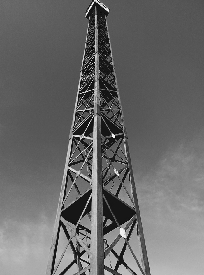 低角度观看，天空，建筑，建筑结构，没有人，塔，自然，金属