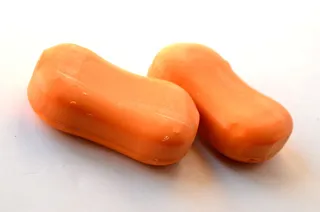 两种橙色肥皂，肥皂，凝乳肥皂，沐浴，清洁，卫生，沐浴，洗涤