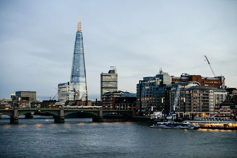 城市景观风景,城市,城市,建筑,建筑,设施,云,天空,建筑 城市景观风景,城市,城市,建筑,建筑,设施,云,天空,建筑