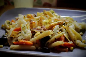 面条，香肠，土豆，厨师，午餐，美食，吃，食物