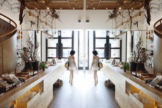 *，台中市，二进制，女孩，反射，人，商店，摄影