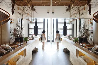 *，台中市，二进制，女孩，反射，人，商店，摄影