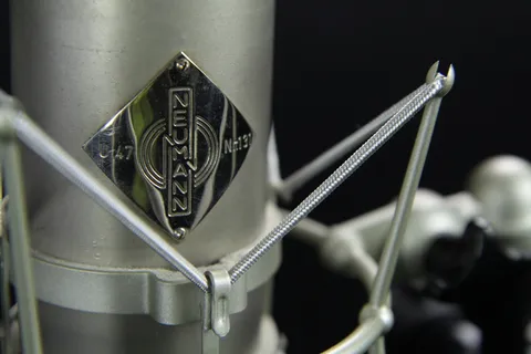 银色电容话筒，话筒，复古，复古，旧，声音，话筒，音乐