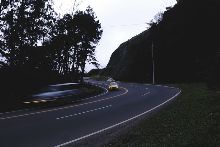 黄色、车辆、灰色、混凝土、道路、灰色、汽车、道路