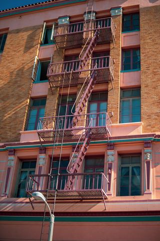 栏杆、扶手、建筑物、城市、城镇、高层、城市、公寓楼