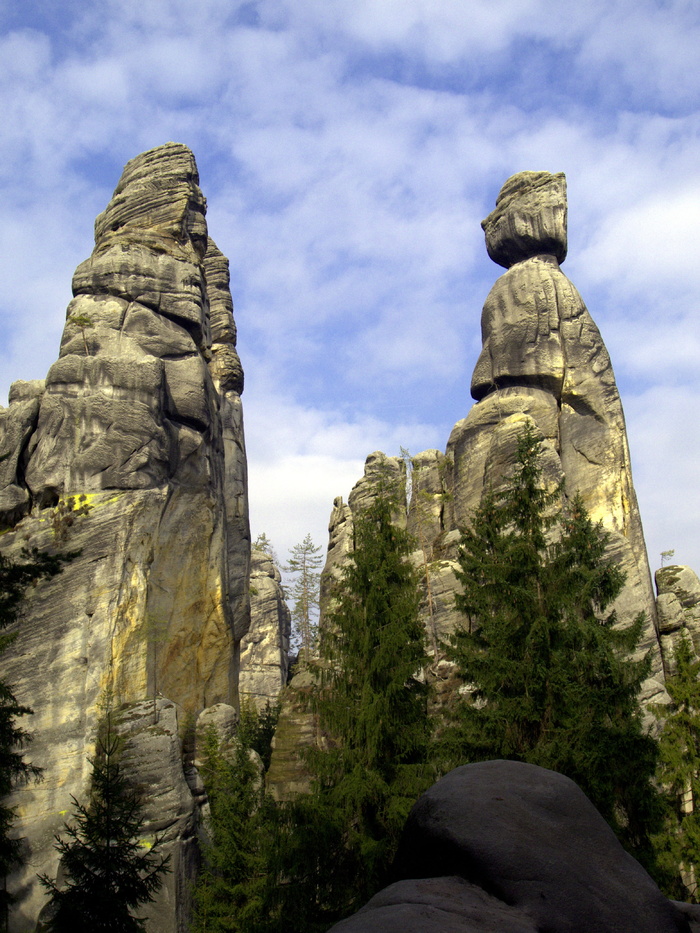 adršpach，岩石，天空，树木，捷克，市长和starostová，天空，岩石