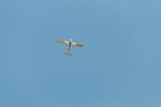 飞行，飞机，天空，空气，飞行，飞机，飞行器，运输方式