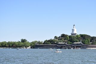 北海、公园、白塔、水、建筑、建筑外观、建筑结构、树木