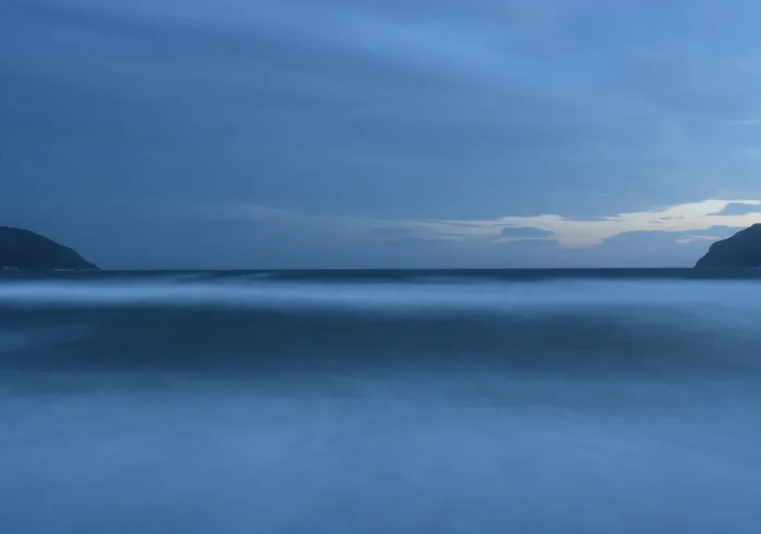 水体,平静,水,山,白,平原,平流层,云 水体,平静,水,山,白,平原,平流层,云