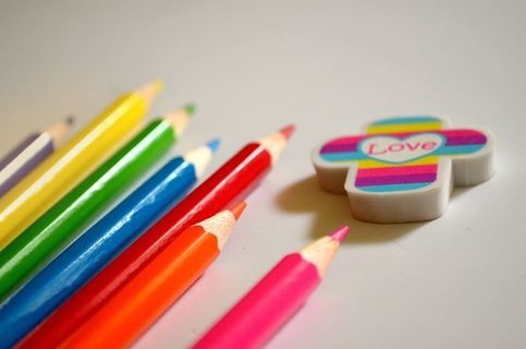 爱会抹去所有错误的笔划