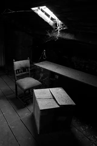 法国，le raincy，阁楼，椅子，盒子，黑白，室内，废弃