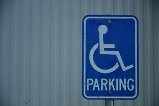 符号，道路标志，标志，停车标志，箭头，油田，沥青，柏油路