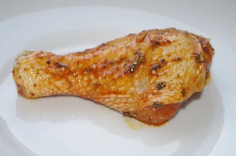 鸡腿、鸡肉、大腿、胡椒、腌制、正餐、烧烤、食物 鸡腿、鸡肉、大腿、胡椒、腌制、正餐、烧烤、食物