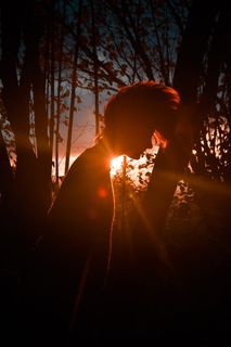 西班牙，阿尔桑达山，日落，秋天，秋天，头发，女孩，树木