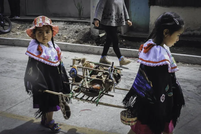 哥伦比亚、坎巴尔、儿童、社区、妇女、儿童、土著、印第安人