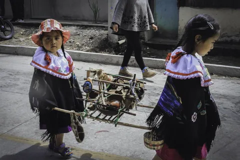 哥伦比亚、坎巴尔、儿童、社区、妇女、儿童、土著、印第安人 哥伦比亚、坎巴尔、儿童、社区、妇女、儿童、土著、印第安人