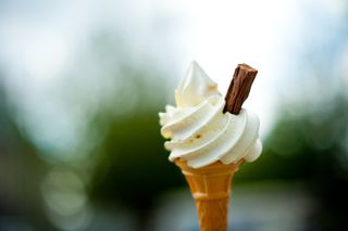 伦敦，英国，极简主义，蛋卷，冰淇淋蛋卷，巧克力，香草，冰淇淋