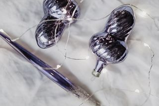 潘通紫外线圣诞饰品