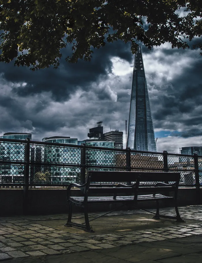 伦敦，英国，城市，城市，长凳，碎片，风暴，云