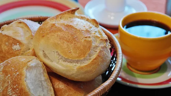 面包,碗,旁边,杯子,袖口,面包卷,蛋糕 面包,碗,旁边,杯子,袖口,面包卷,蛋糕