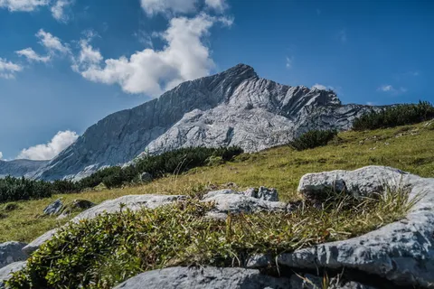岩山景观照片 岩山景观照片
