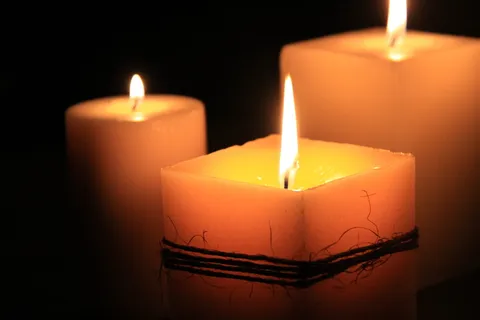 三、柱烛摄影、烛光、召唤、冥想、照明、火、宁静 三、柱烛摄影、烛光、召唤、冥想、照明、火、宁静