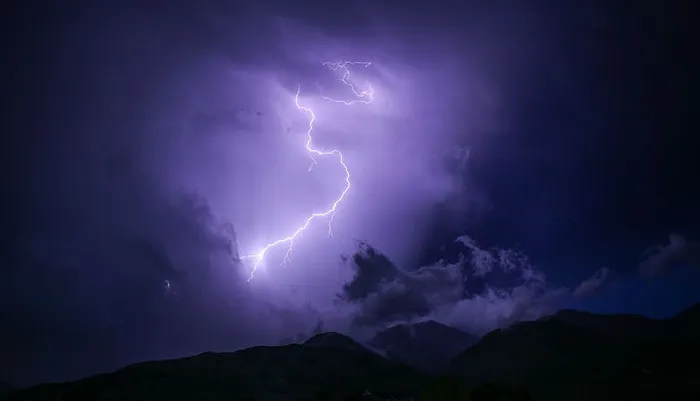 闪电，山脉，夜间，闪电，夜晚，自然，风景，山脉