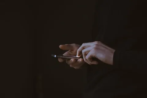 黑色,清单,手,iphone,智能手机,科技,打字,男人 黑色,清单,手,iphone,智能手机,科技,打字,男人