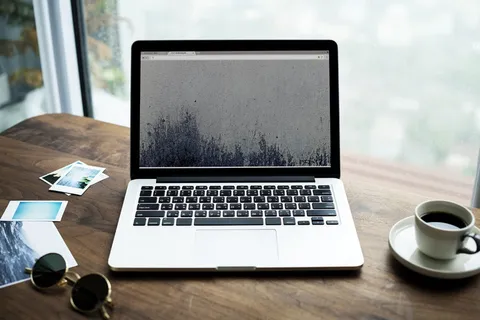 工作区、太阳镜、笔记本电脑、马克杯、杯子、电脑、咖啡、macbook 工作区、太阳镜、笔记本电脑、马克杯、杯子、电脑、咖啡、macbook