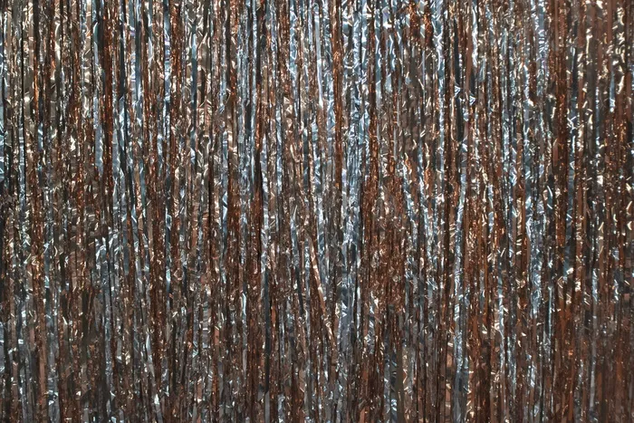 闪亮的碎纸填料装饰