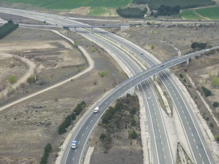 道路、交叉口、公路、交通、驾驶、路网、景观、桥梁
