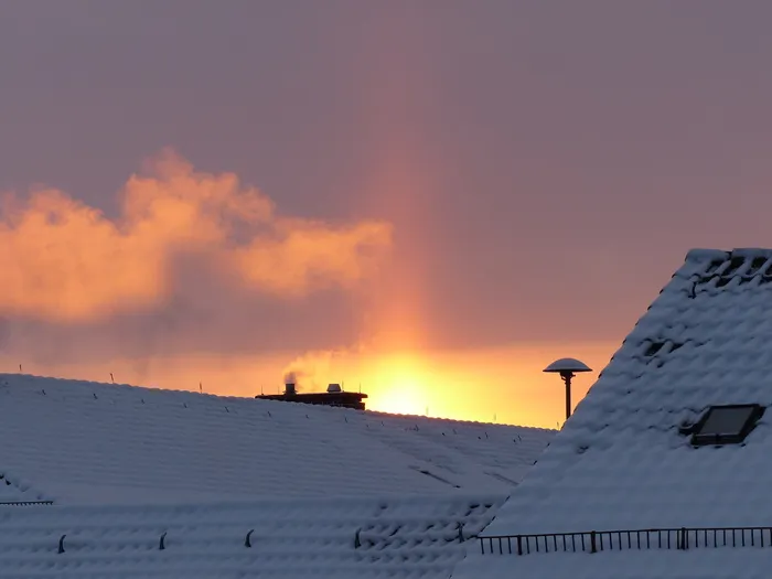 阳光，向上，天空，晨曦，日出，自然奇观，黄色，橙色