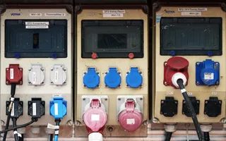 配电箱、插座、电力电缆、配电、配电装置、电流、电路、电气工程