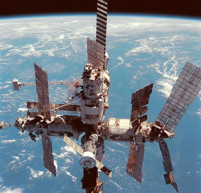 n、 a.s.a.，国际，航天飞机，空间站，自我，太空，宇宙，摩天大楼