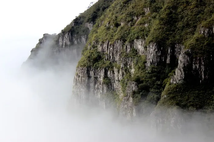 自然，山，烟，雾，白，天，绿，自然之美