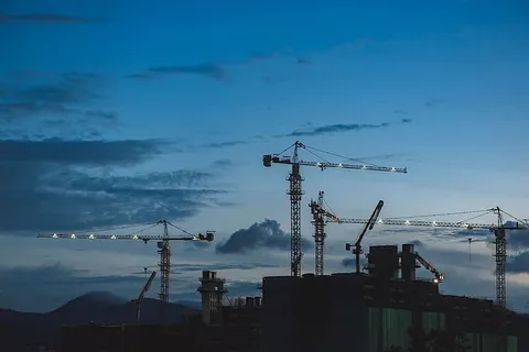 建筑、建筑、基础设施、结构、设施、公寓、窗户、共管公寓 建筑、建筑、基础设施、结构、设施、公寓、窗户、共管公寓
