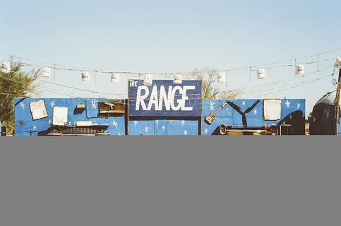 音乐、舞台、表演、乐器、吉他、沙发、沙发、沙发、椅子