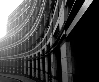 建筑、建筑、走廊、城市、城镇、城市、家居装饰、桥梁