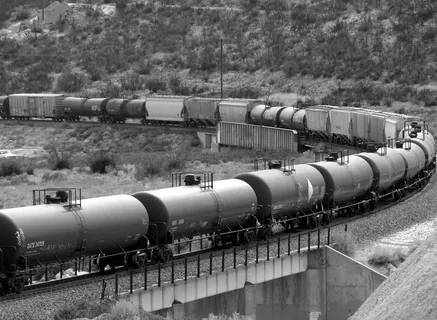 美国，费兰，摩门教岩解释小道6w04，vurve，油轮，摩门教岩，b和w，火车