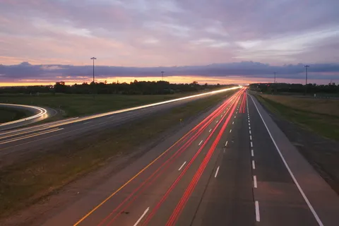 红白透明道路 红白透明道路
